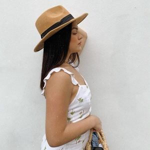 Meet your Posher, Maylin